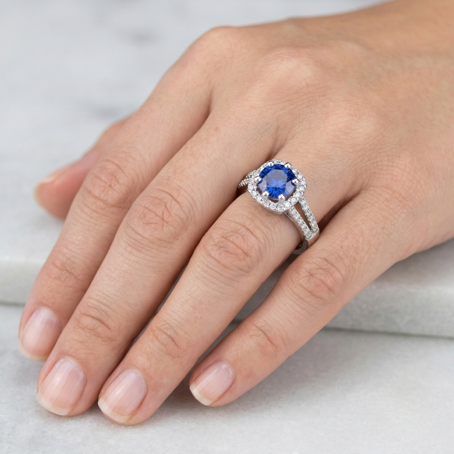 2.50 Carats Blue Sapphire And White Round Natural Earth Mined Diamond ( Not Lab Grown ) Ring White Gold