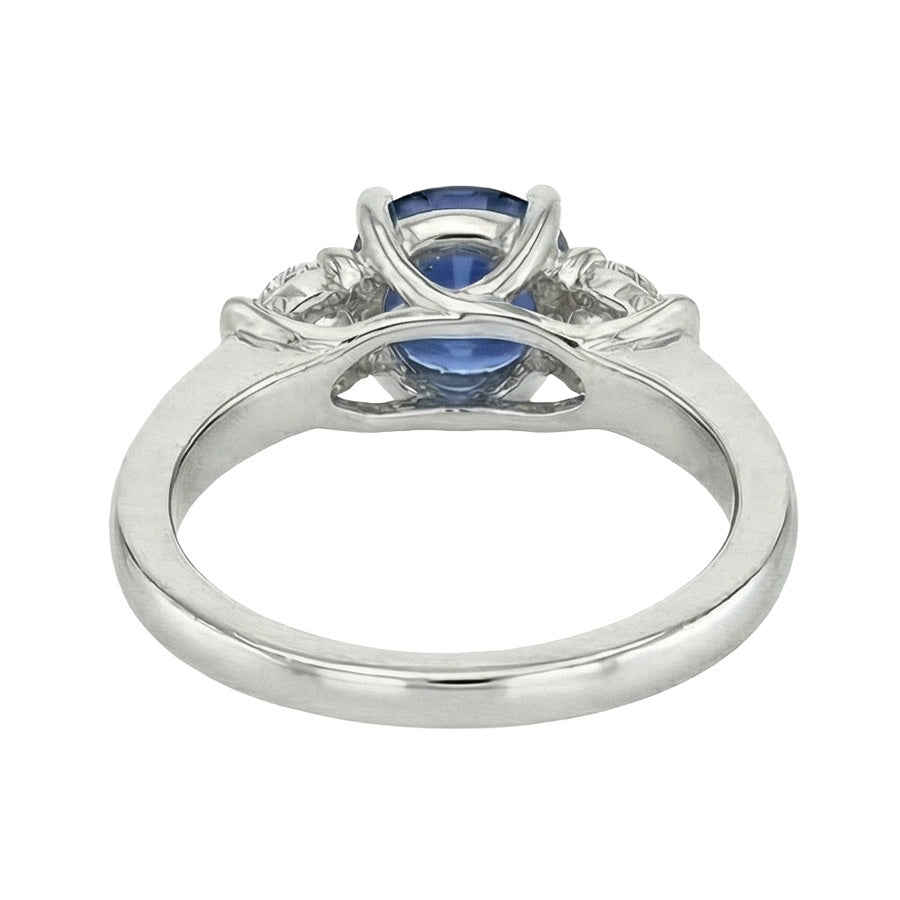 natural round sapphire 2.25ct ring close up detail