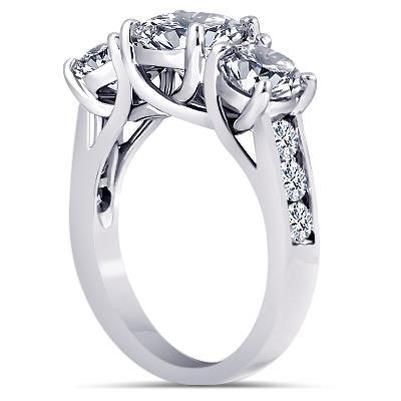 Round Genuine Diamonds 3 Stone Style Wedding Anniversary Ring