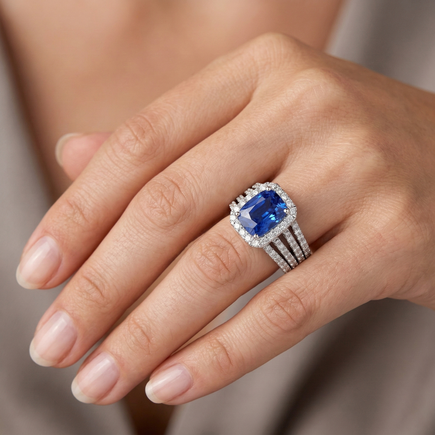 natural round sapphire 5.50ct ring on white background
