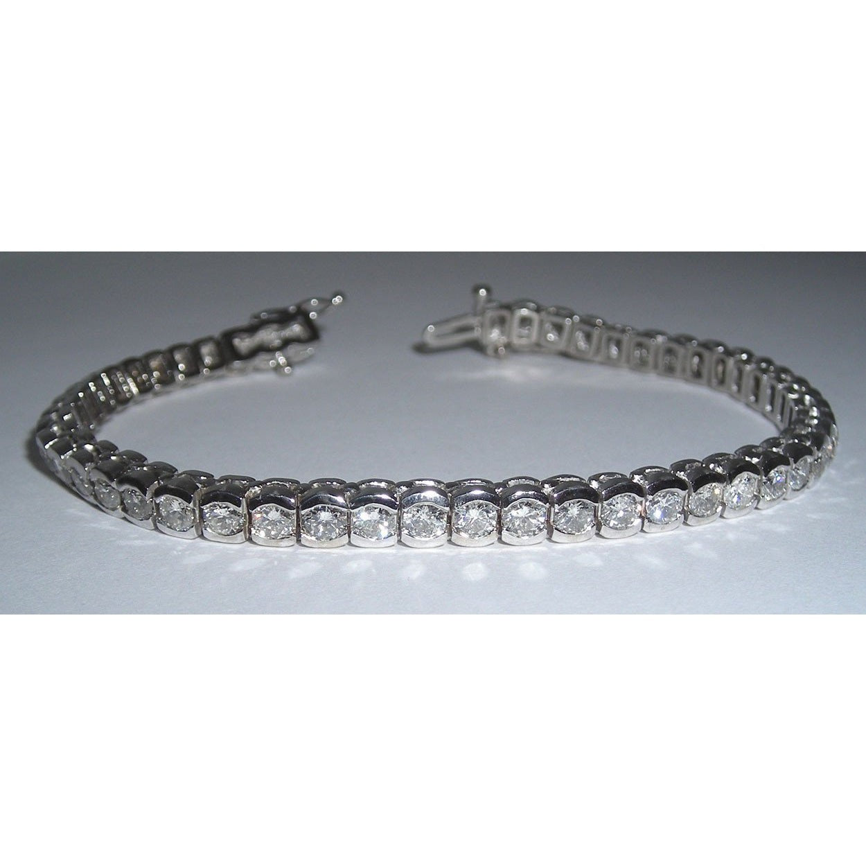 7.35 Carat Lab Grown Diamond Tennis Bracelet Vs Jewelry Hand Gold