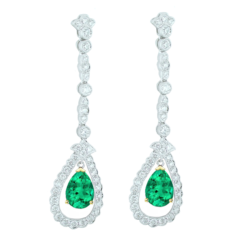 Natural Emerald Gemstone Earring – main view