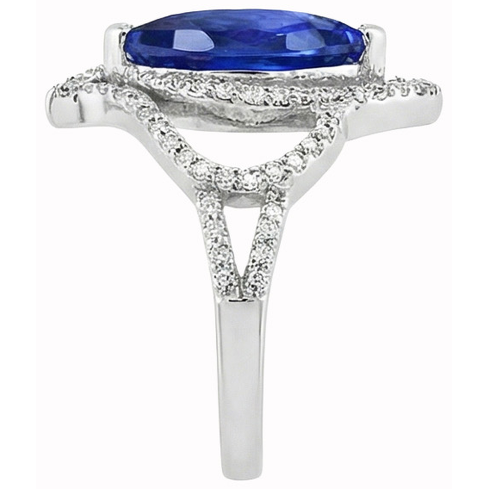 natural round sapphire 5ct ring on white background
