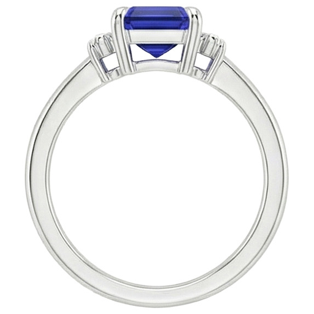 natural emerald sapphire 2.50ct ring on white background