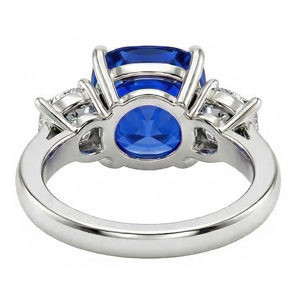 natural cushion sapphire 4ct ring profile view