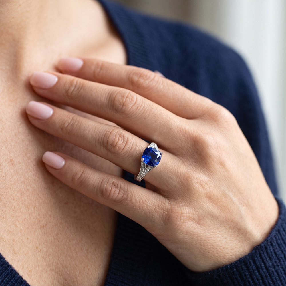 Cushion Sapphire Gemstone Ring 3.50 Carats Split Shank Women’s Jewelry