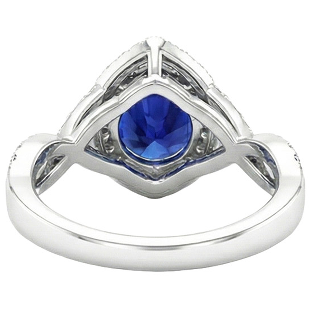 natural round sapphire 6.50ct ring on white background
