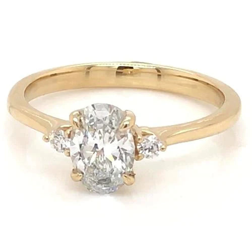 Eagle Claws 3 Stone Engagement Ring Oval Cut Women Yellow Gold 14K 2 Carats Real Diamond