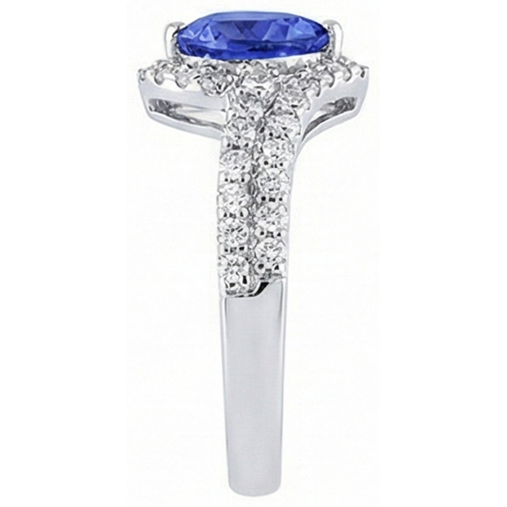 natural round sapphire 4ct ring on white background