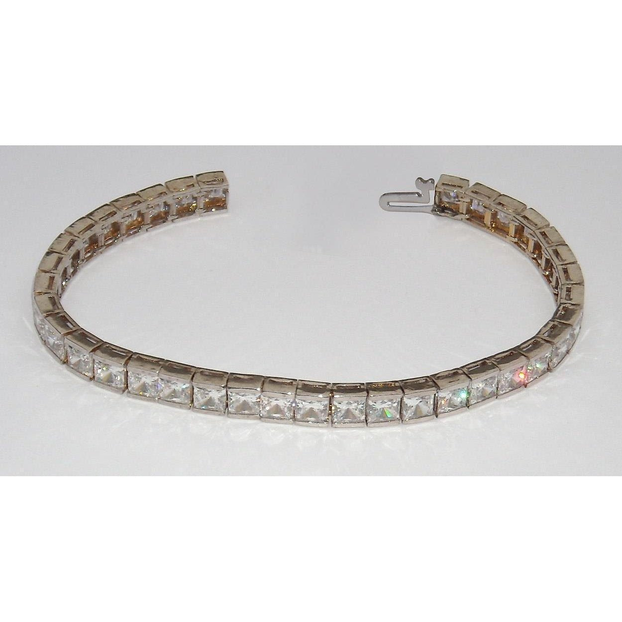 Lab Grown Diamonds Tennis Bracelet 18 Carats White Gold 14K-harrychadent.ca