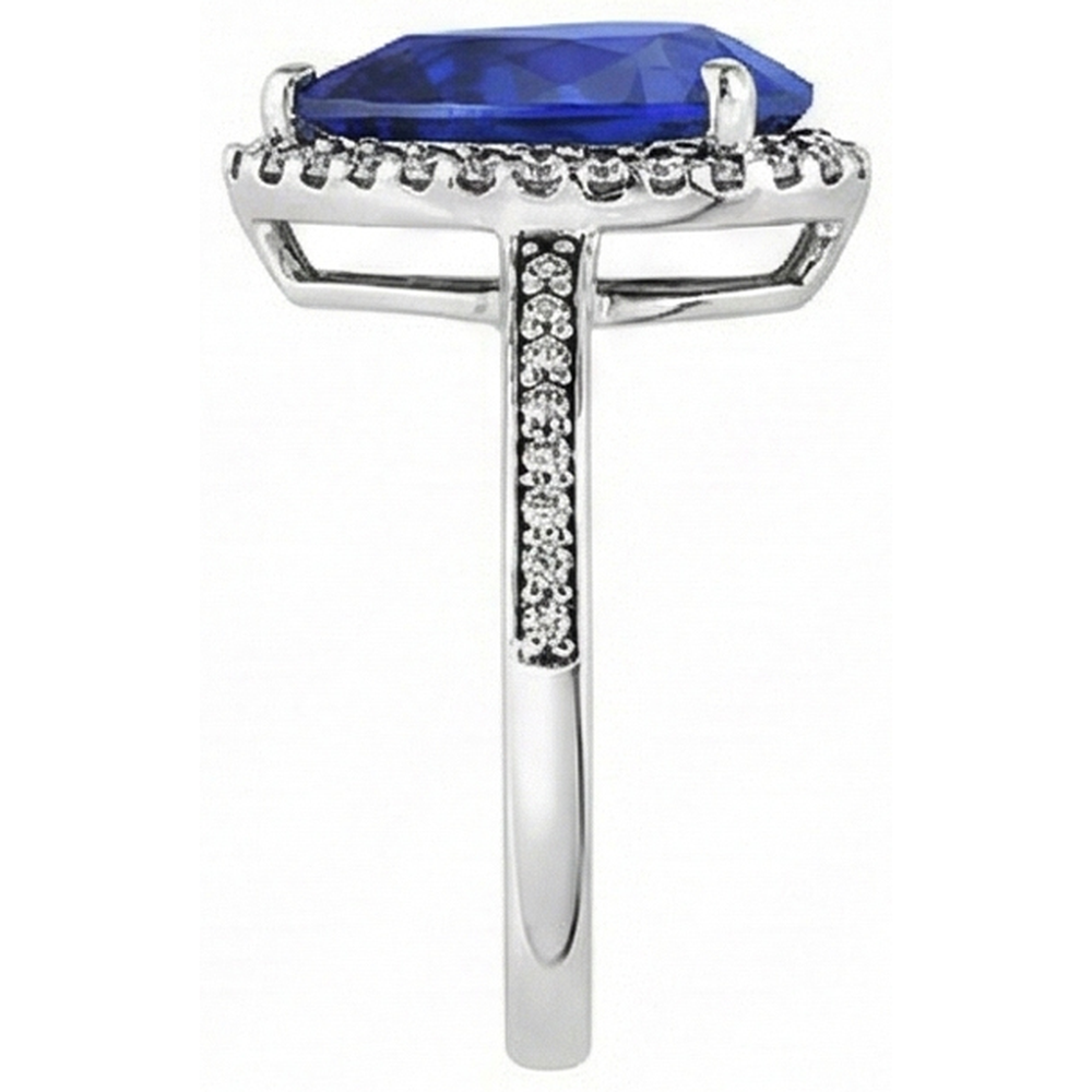 natural round sapphire 4ct ring on white background