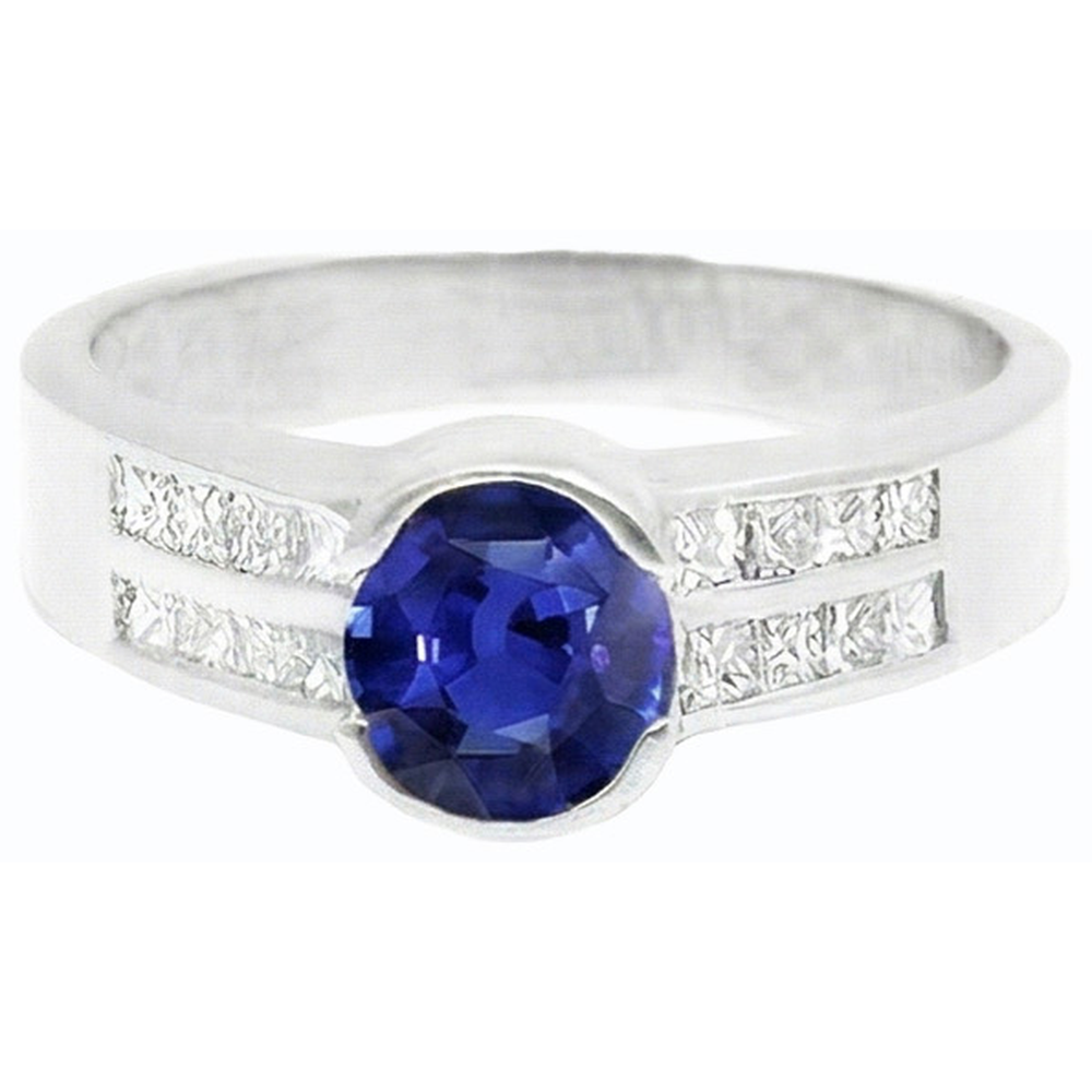 natural round sapphire 2.50ct ring on white background