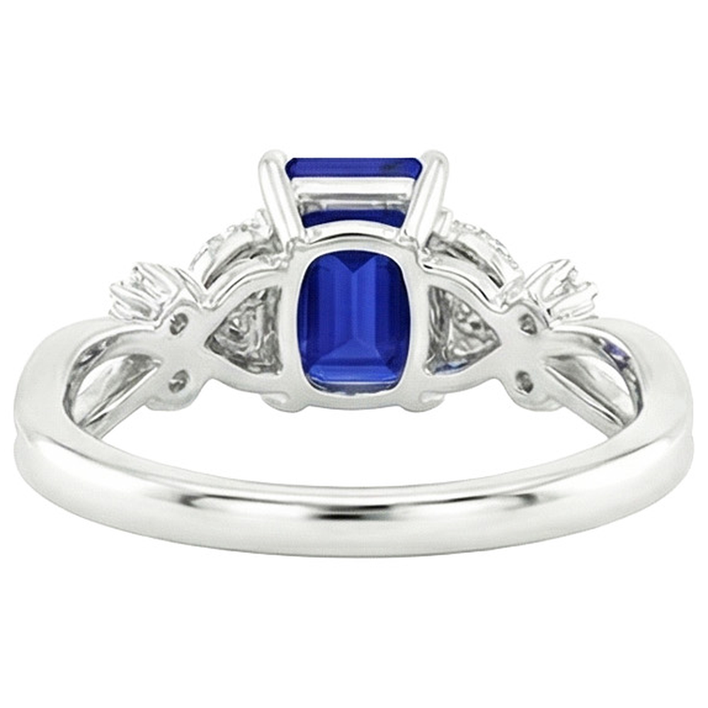 natural emerald sapphire 4ct ring close up detail