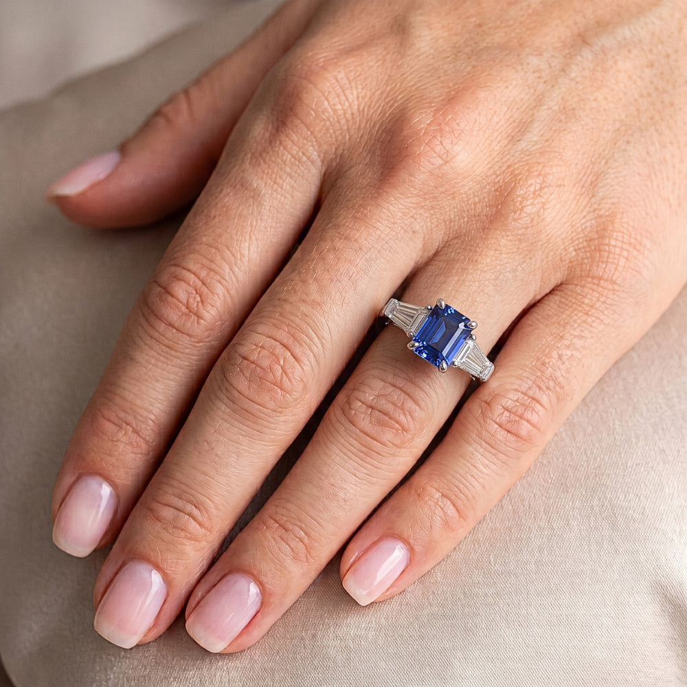 Natural Sapphire Ring 2.50ct - White Gold 14K