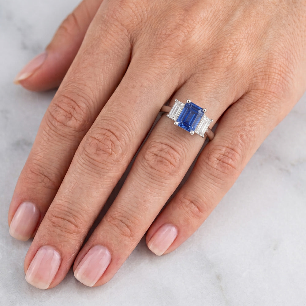 Natural Sapphire Ring 2.50ct - White Gold 14K