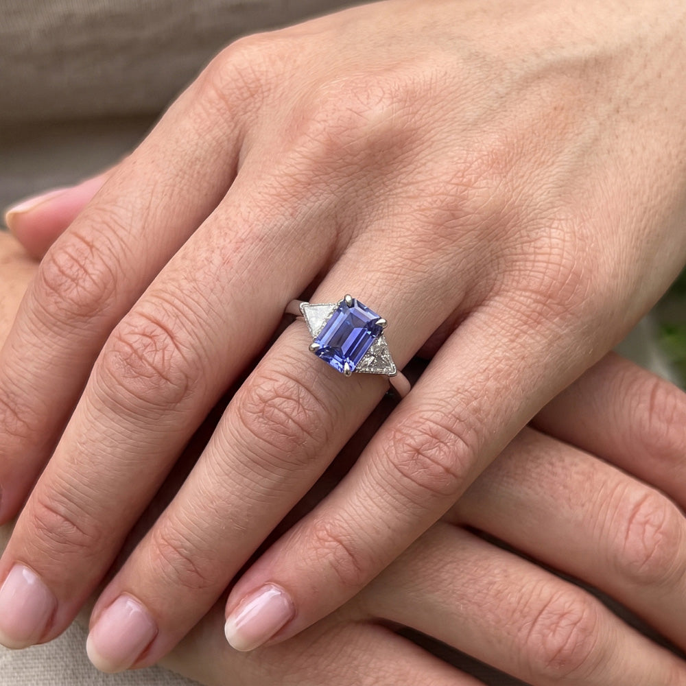 Natural Sapphire Ring 2ct - White Gold 14K