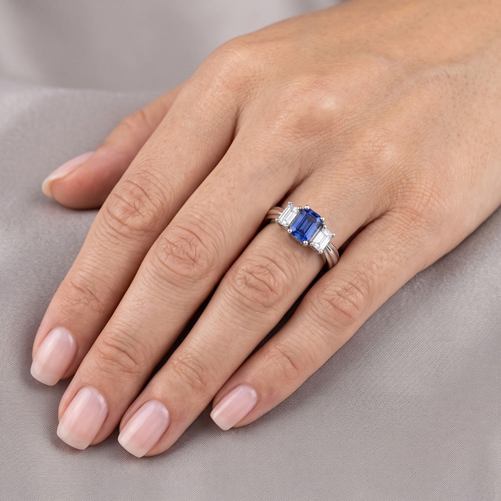 Natural Sapphire Ring 2ct - White Gold 14K