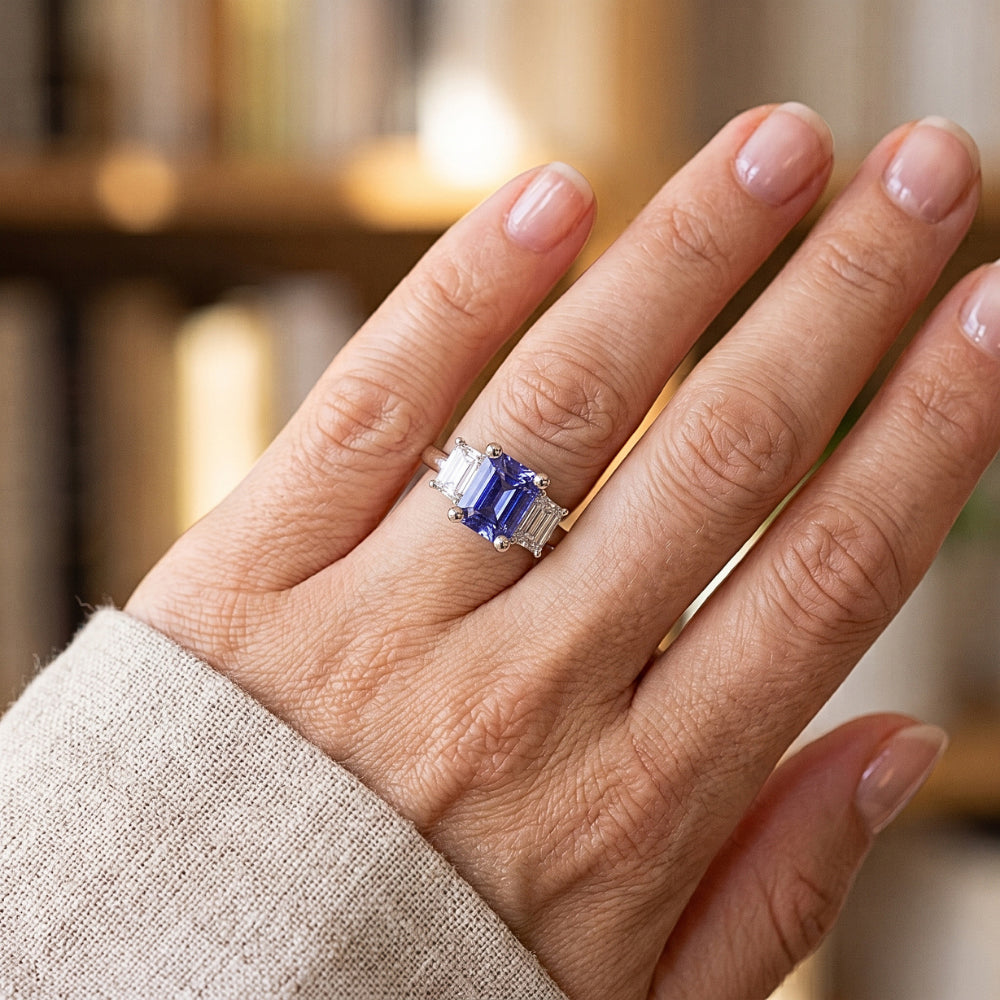 Natural Sapphire Ring 2ct - White Gold 14K