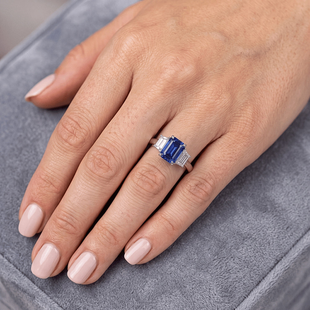 Natural Sapphire Ring 2ct - White Gold 14K