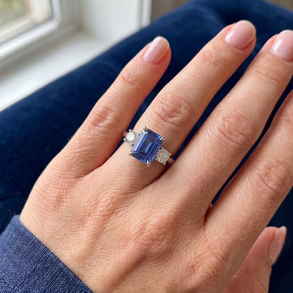 Natural Sapphire Ring 3.50ct - White Gold 14K