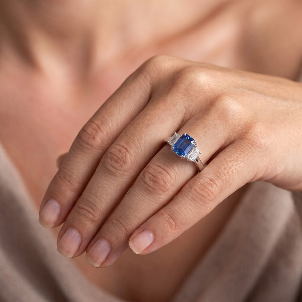 Natural Sapphire Ring 3ct - White Gold 14K
