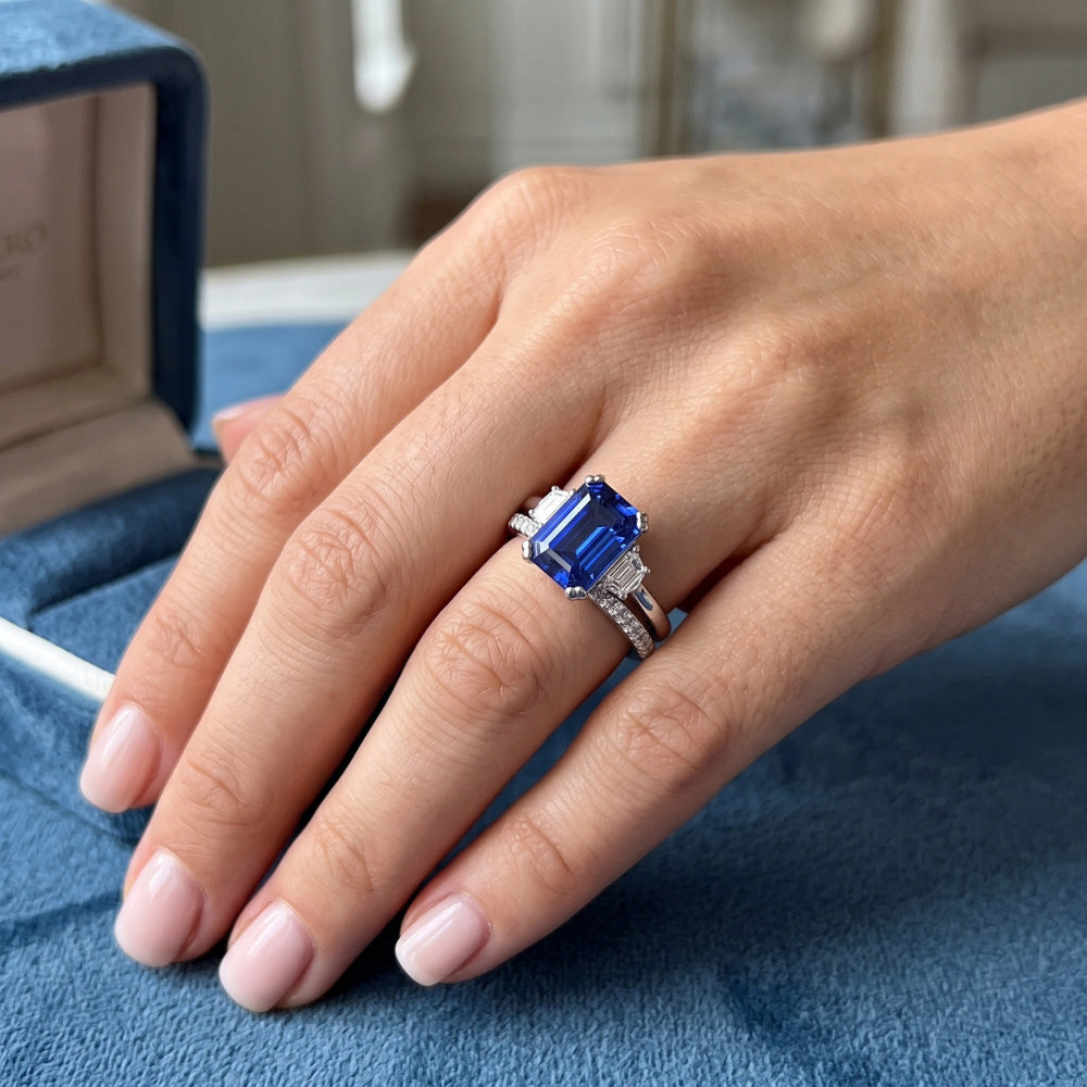 Natural Sapphire Ring 4ct - White Gold 14K
