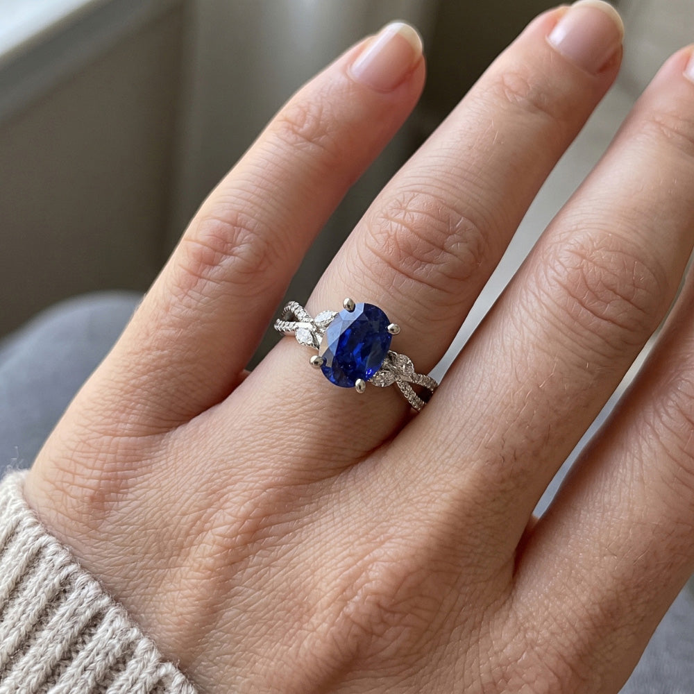 Natural Sapphire Ring 4ct - White Gold 14K
