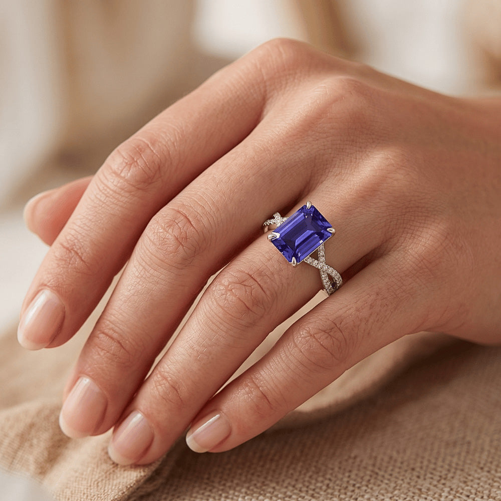 Natural Sapphire Ring 4ct - White Gold 14K
