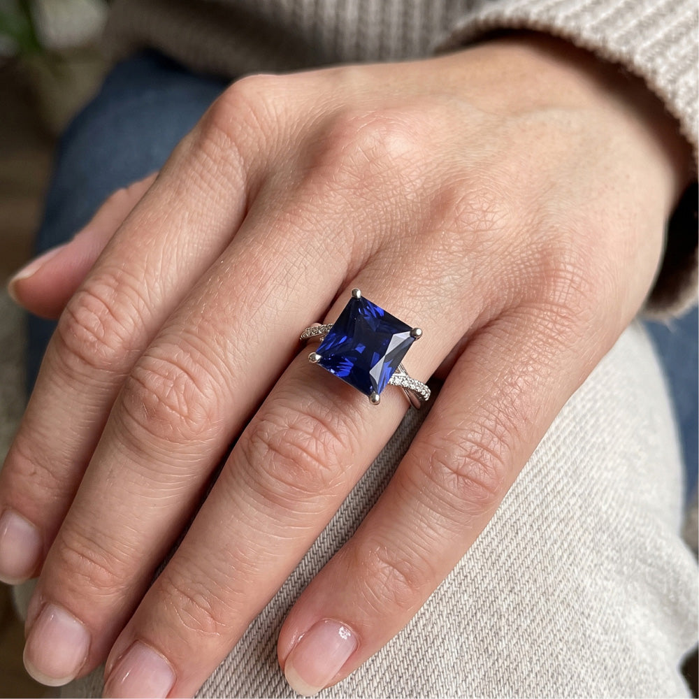 Natural Sapphire Ring 6ct - White Gold 14K