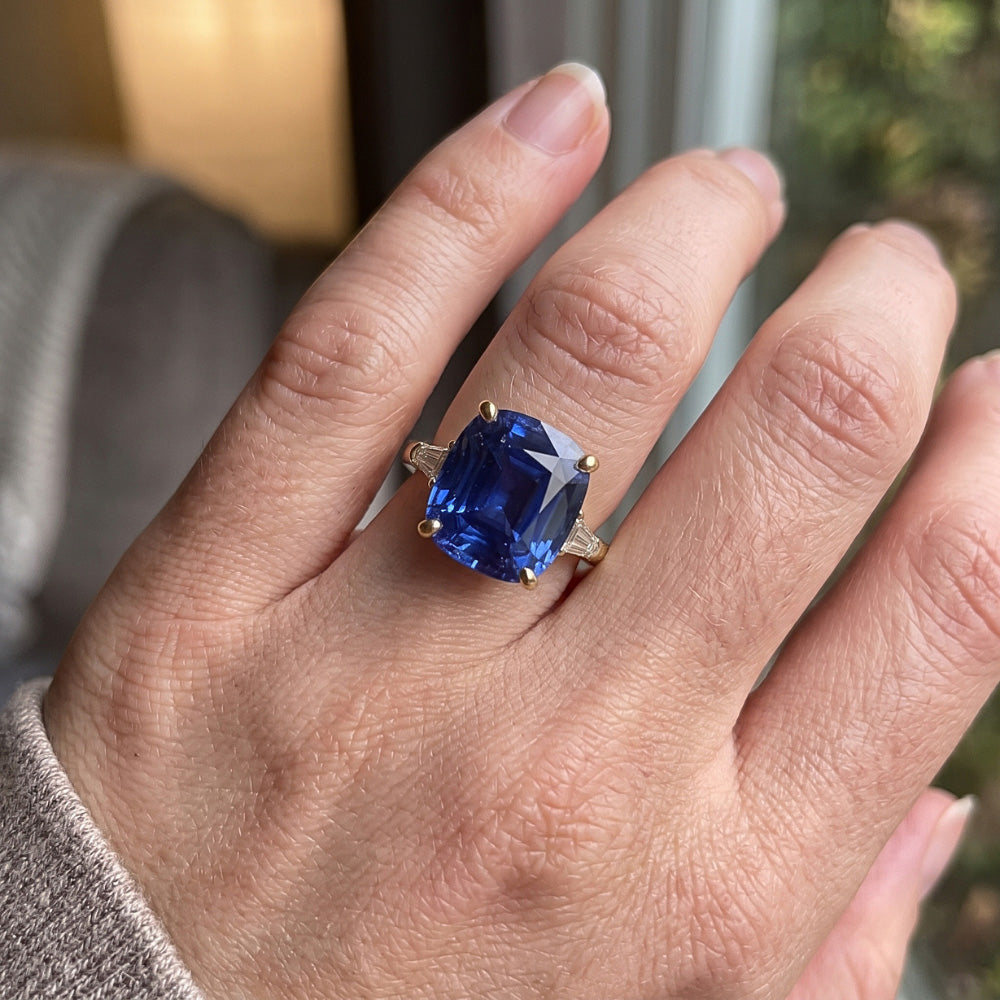 Natural Sapphire Ring 9.50ct - Yellow Gold 14K