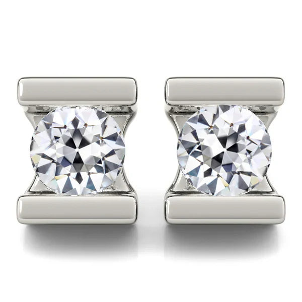 Earth-Mined Diamond Stud Earrings – main view
