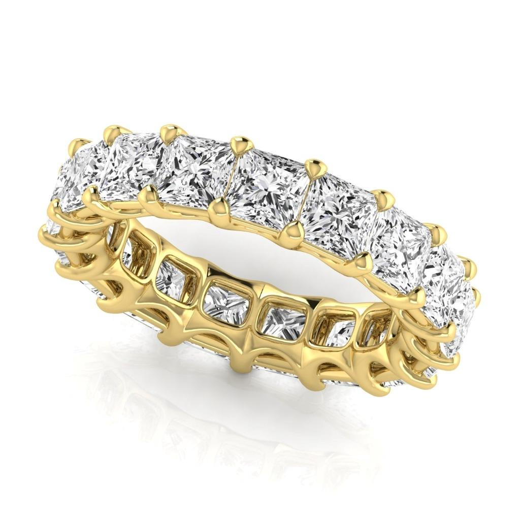 Princess Cut Fine Diamond ring in 14K Yellow Gold – side view