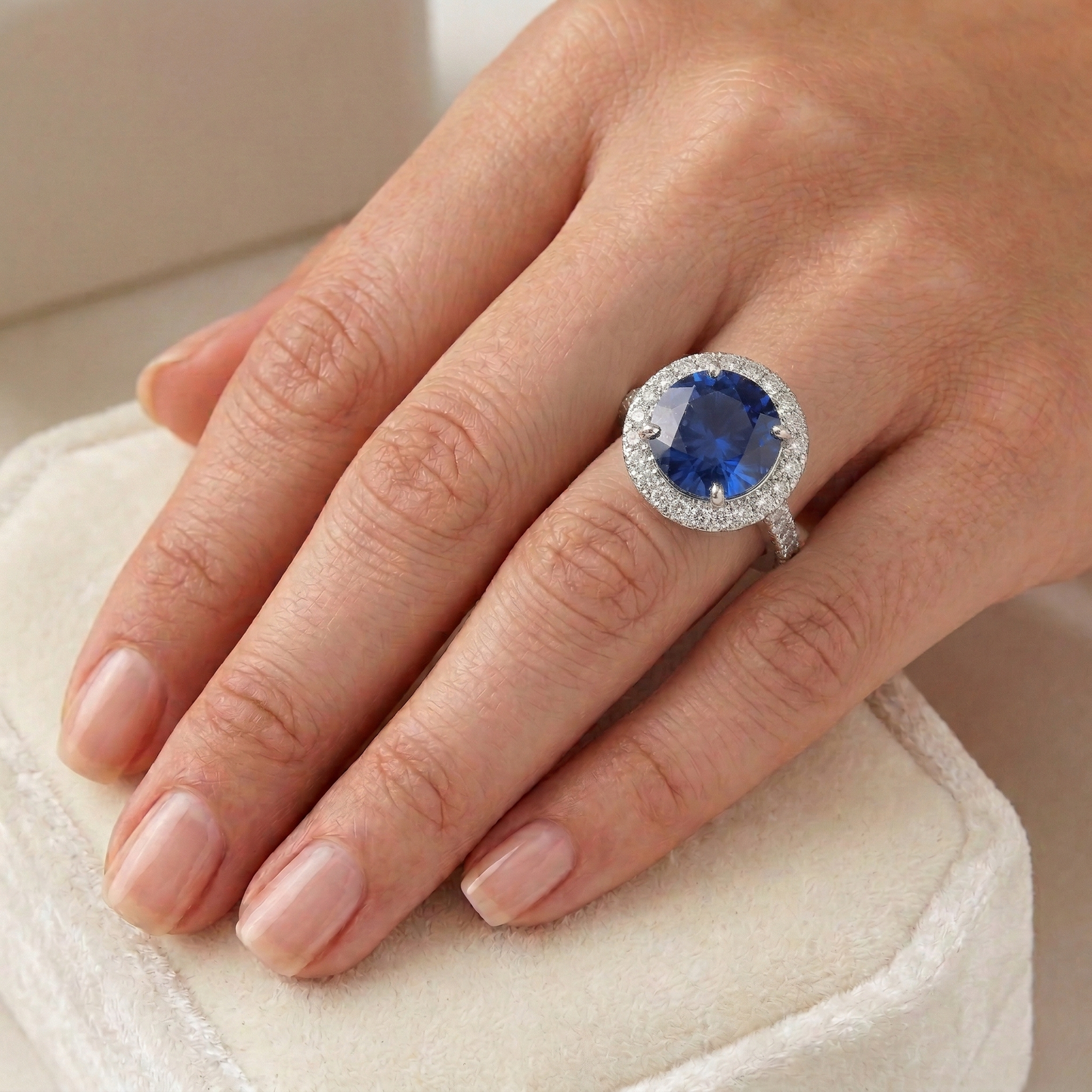 Round Sri Lankan Sapphire Natural Earth Mined Diamond ( Not Lab Grown ) s Ring 5.76 Carats White Gold 14K