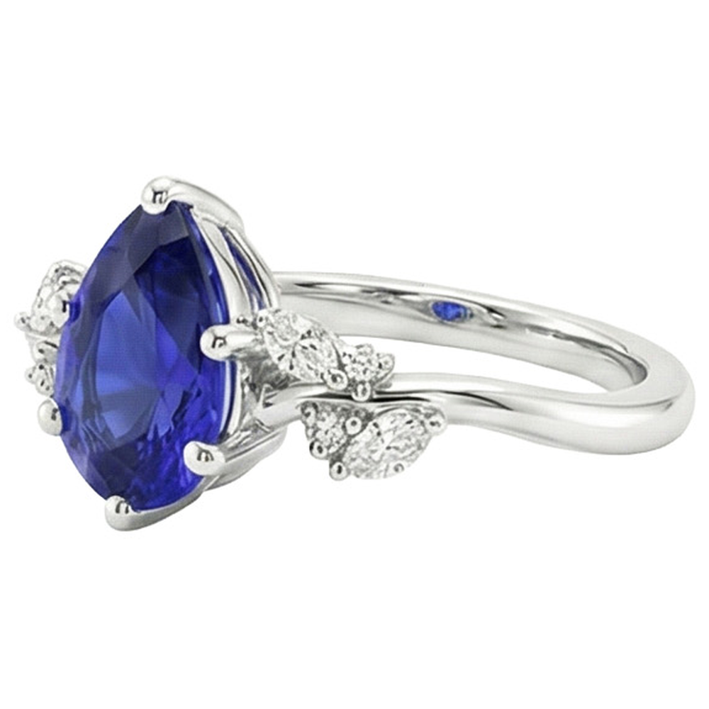 natural round sapphire 3.50ct ring on white background