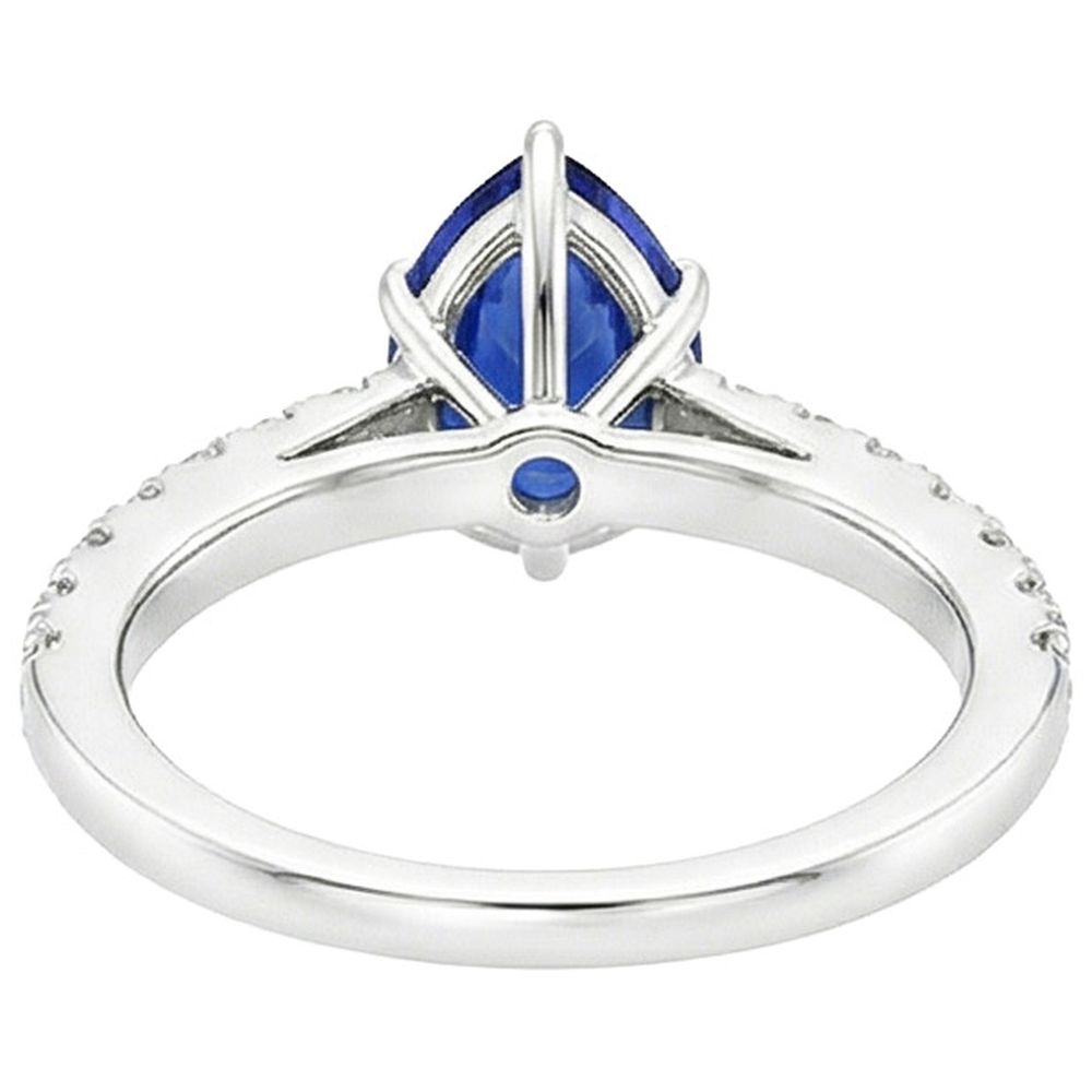 natural round sapphire 5.25ct ring close up detail