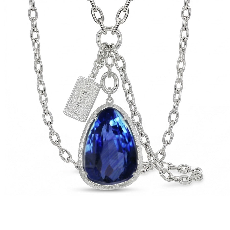 natural pear sapphire 4ct pendant close up detail