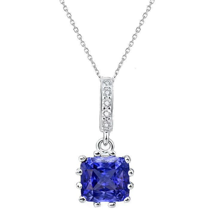 natural round sapphire 2.25ct pendant front view
