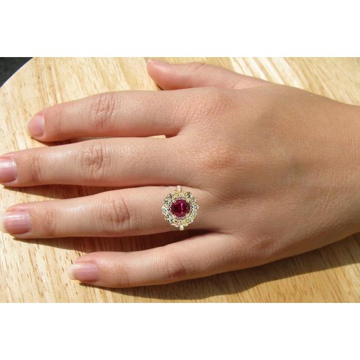 6.75 Carats Red Tourmaline And White Diamonds Ring White Gold 14K - Gemstone Ring-harrychadent.ca