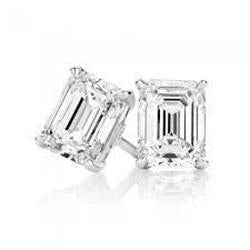 1.50 Carats Emerald Cut Natural Diamond Stud Earring White Gold Lady Jewelry