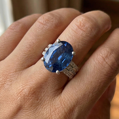 12 Carat IGI CERTIFIED Sapphire Engagement Ring