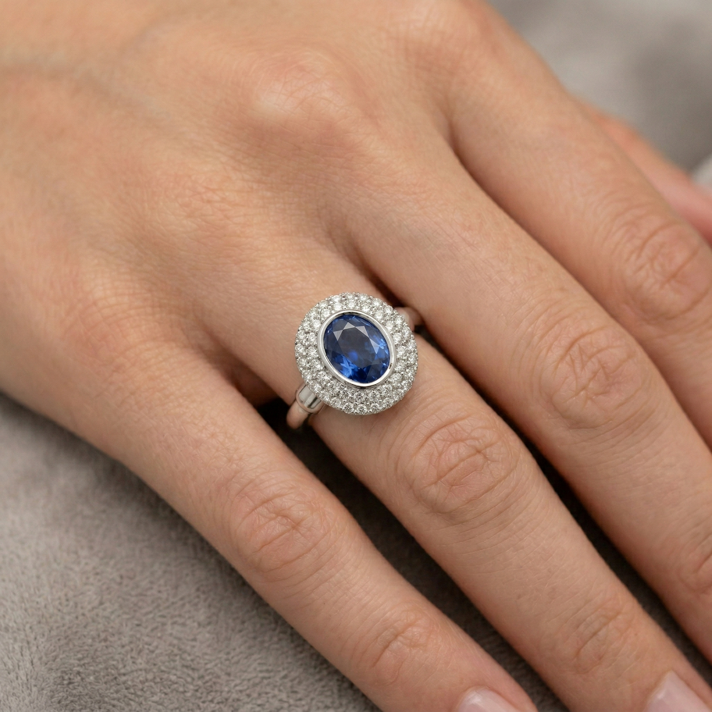 natural round sapphire 2.40ct ring on white background