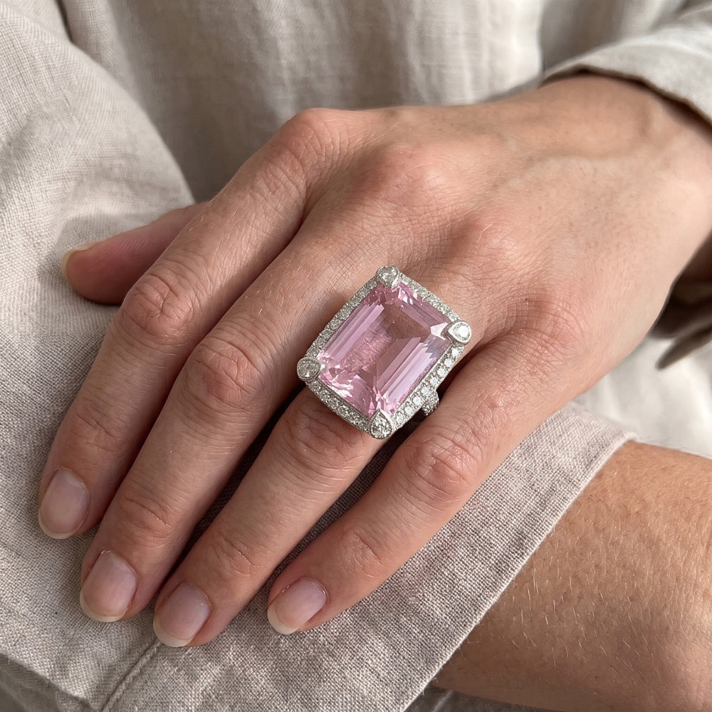 21.70 Ct. Pink Kunzite And Natural Earth Mined Diamond ( Not Lab Grown )s Wedding Ring Gold
