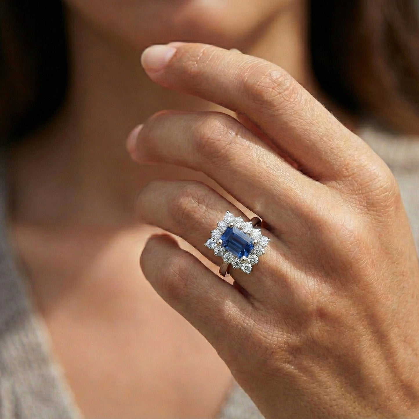 2 Carats Emerald Ceylon Sapphire And Natural Earth Mined Diamond ( Not Lab Grown )  Ring White Gold 14K