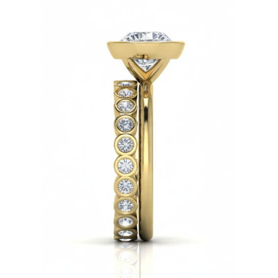 Round Brilliant Diamond ring in 14K Yellow Gold – side view