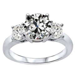 Dazzling 3-Stone Ring – Diamond 2.50 ct from HarryChadEnt