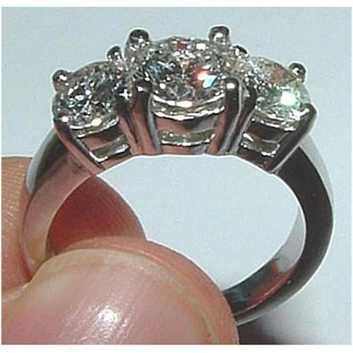 Handmade Brilliant Diamond 3-Stone Ring 4 ct – main view