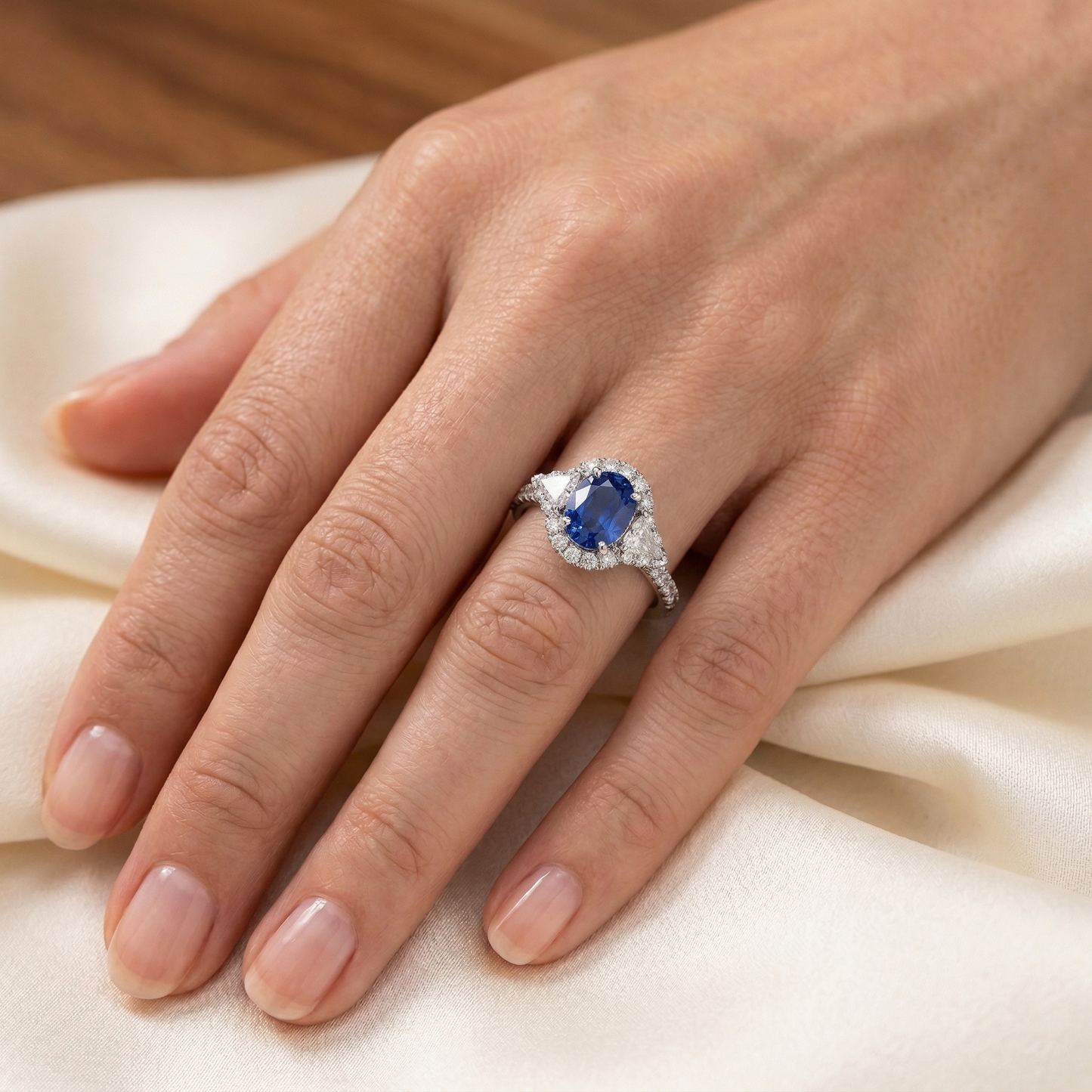 4 Carats Ceylon Sapphire And Natural Earth Mined Diamond ( Not Lab Grown ) s Ring White Gold 14K