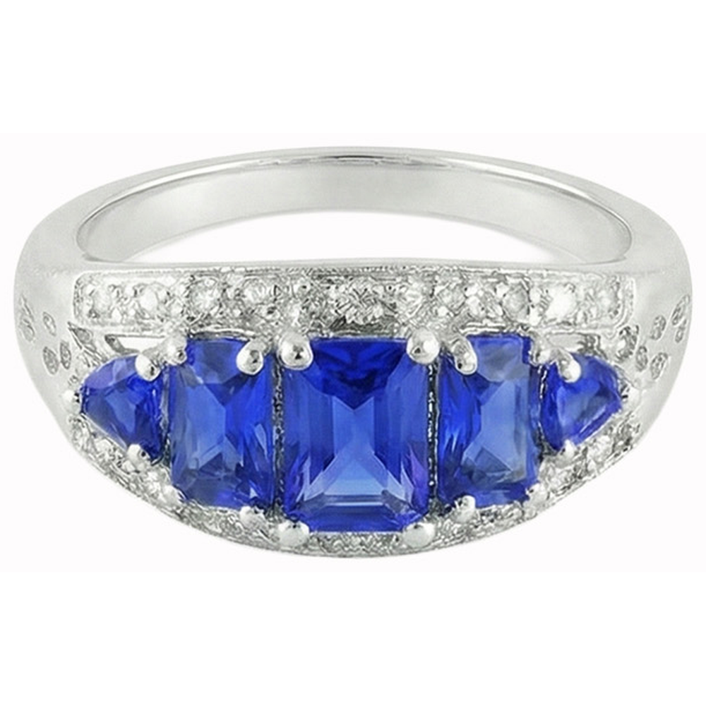natural round sapphire 5.51ct ring close up detail