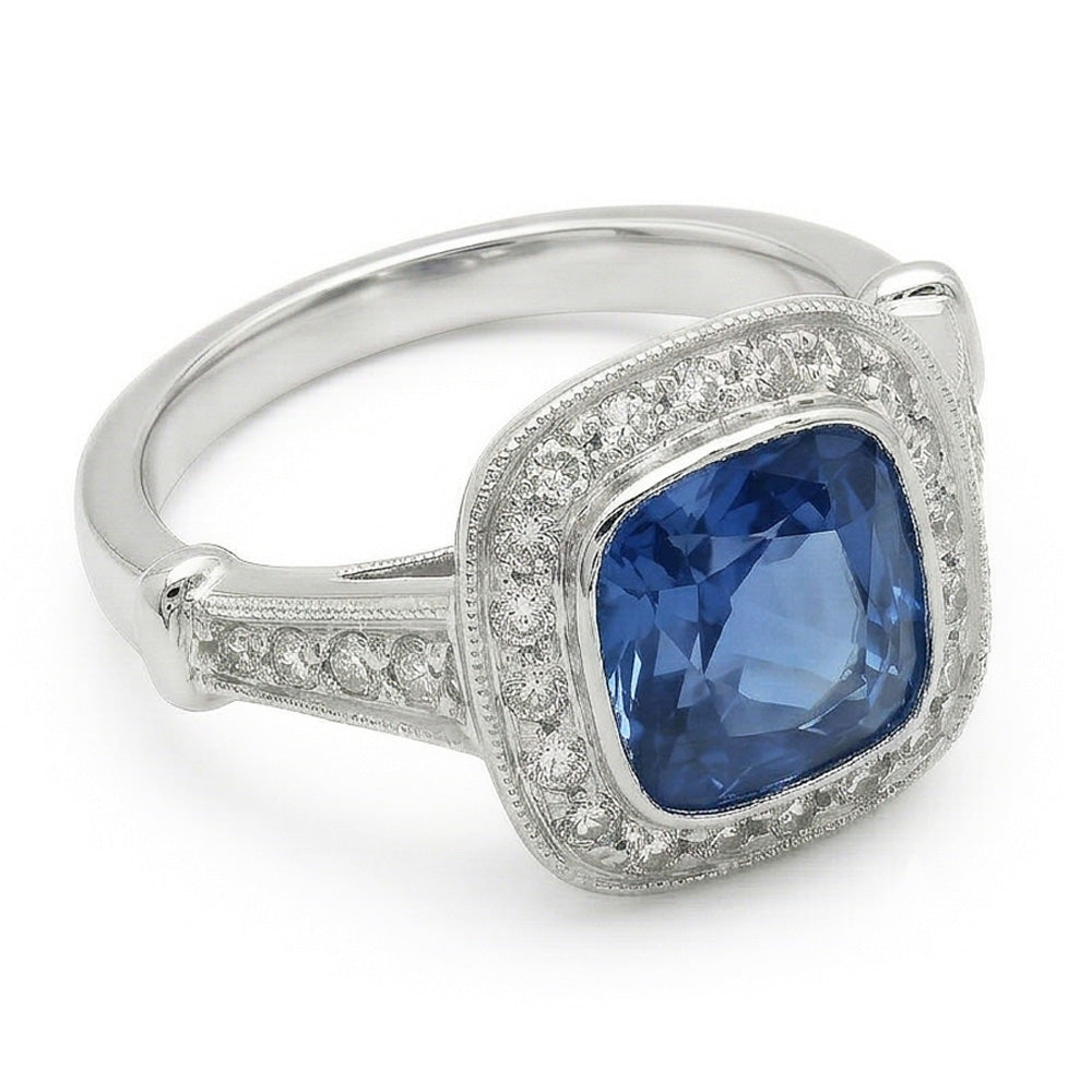 natural round sapphire 5ct ring close up detail