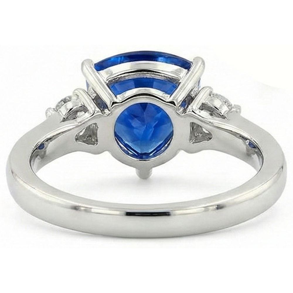 natural round sapphire 6ct ring on white background